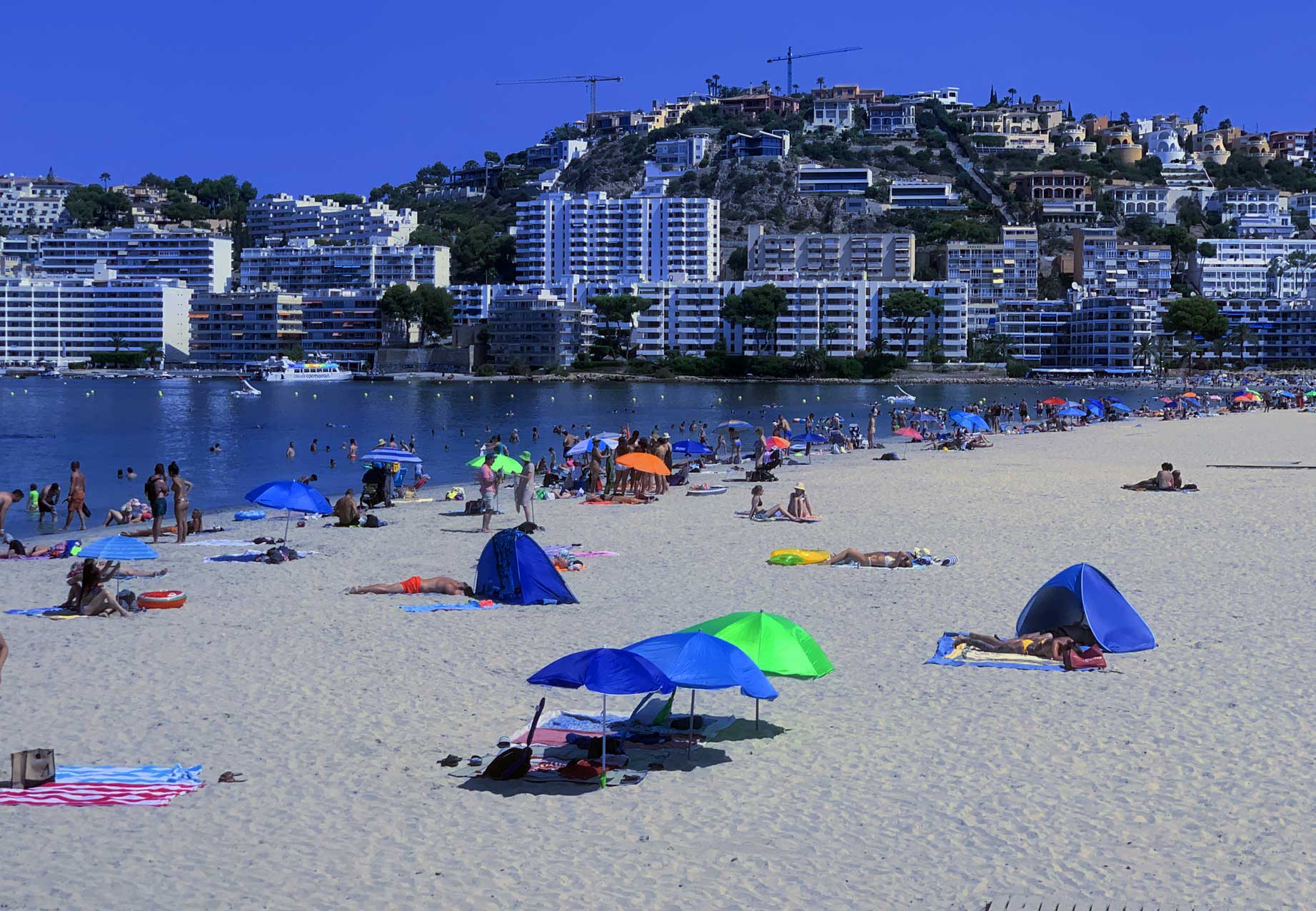 Playa de Santa Ponsa Beach